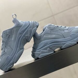 BALENCIAGA TRIPLE S SNEAKER – BB175