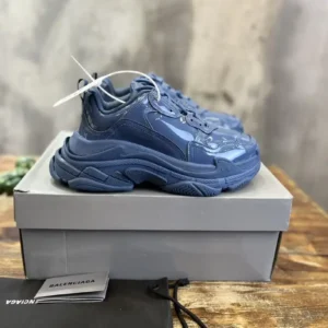 BALENCIAGA TRIPLE S SNEAKER – BB260