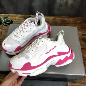 BALENCIAGA TRIPLE S SNEAKER – BB261