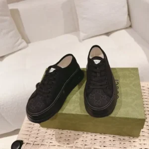 GG TRAINER SNEAKER – GC218