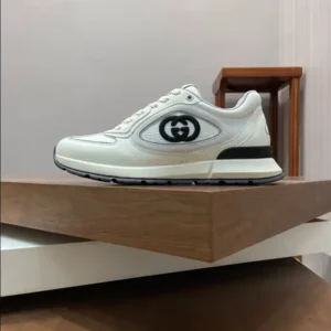 GUCCI MEN’S LEATHER SNEAKER – GC201