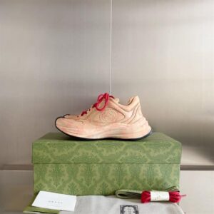 MEN’S GUCCI RUN SNEAKER – GC144