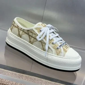 WALK’N’DIOR PLATFORM SNEAKERS UNISEX MACROCANNAGE EMBROIDERED GOLD – CD183