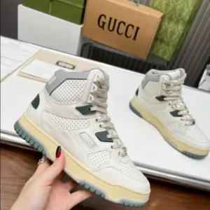 WOMEN’S HIGH TOP DISTRESSED EFFECT SNEAKER – GC192