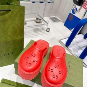 GUCCI WONMEN’S PLATFORM PERFORATED G SANDAL – SDG011