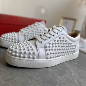 CHRISTIAN LOUBOUTIN LOW TOP SNEAKER – CL156