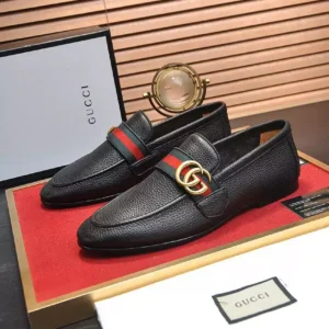 GUCCI BLACK LEATHER LOAFER WITH DOUBLE G AND WEB – LDG28