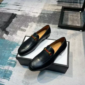 GUCCI LOAFER WITH WEB IN BLACK – LDG25