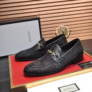 GUCCI MAXI GG GUCCI JORDAAN LOAFER IN BLACK – LDG29